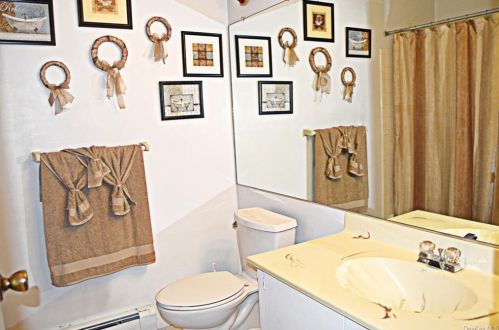 9 Rolling Hills Dr, Panamoka NY  11961-2305 exterior