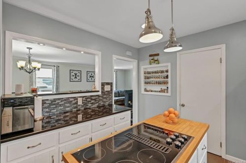 14 Oak Ave, Highland Falls NY  10928-1305 exterior