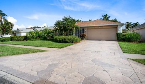 5060 Coldstream Ln, Naples, FL 34104-4736