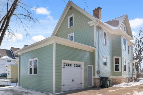 229 2nd St, Fond Du Lac, WI 54935-4442