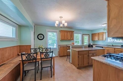 1611 Chelton Ave, Pittsburgh PA  15226-2435 exterior