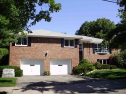 34 Donna Rd, Newton, MA 02459-2805