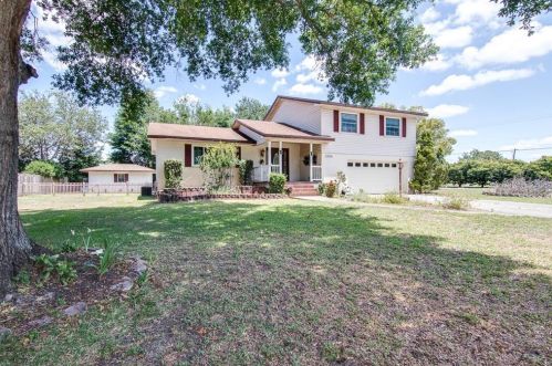 2328 Roslyn Ln, Lakeland, FL 33812-3230