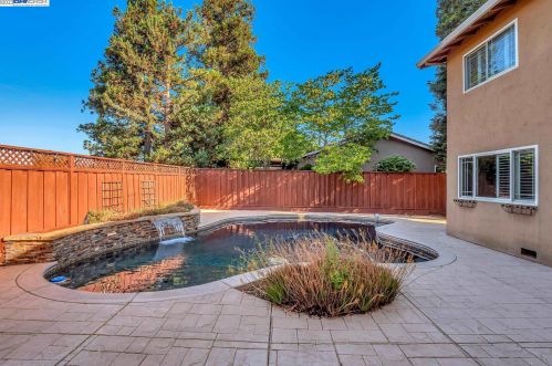 1042 Lomitas Ave, Livermore CA  94550-6436 exterior