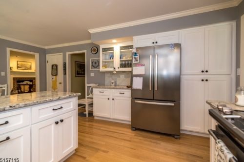 6 Cheryle Way, Annandale NJ  08801-3416 exterior