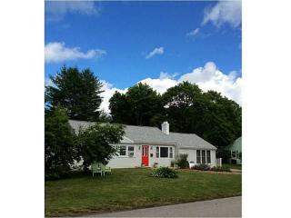 2 Congress Rd, Barrington, RI 02806-1503