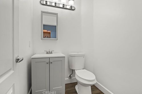 27836 Mariposa Ln, Santa Clarita CA  91384-4114 exterior