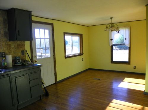 21390 Neiltown Rd, Pleasantville PA  16341-9452 exterior