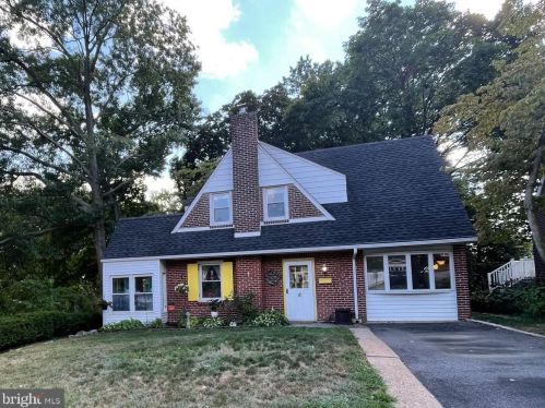 8 Stuyvesant Dr, Wilmington, DE 19809-3420