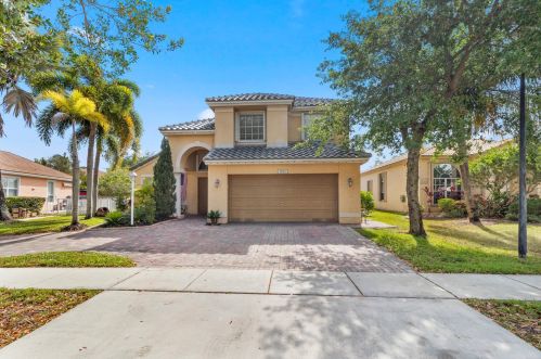 1165 132nd Ave, Hollywood, FL 33028-2737