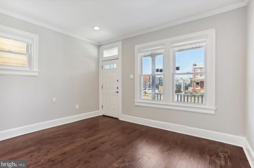 1926 17th St, Washington DC  20020-4704 exterior