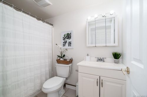 2266 Amokemoke St, Pearl City HI  96782-1347 exterior