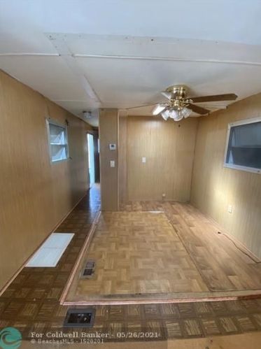 8933 Oak St, Boynton Beach, FL 33436-2332