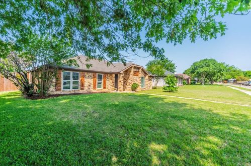 1614 Sunswept Ter, Lewisville, TX 75077-2415