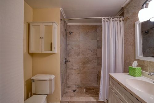 70 Santa Monica St, Palm Springs CA  92264-5257 exterior
