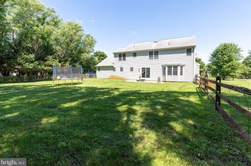 20 Kings Ct, Swedesboro NJ  08085-5033 exterior