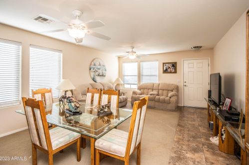 950 Kelsi Ave, San Tan Valley AZ  85140-4105 exterior