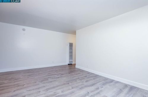 366 45 St, Oakland CA 94609-2259 exterior