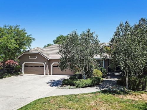 10000 Walter Welsher Ct, Gilroy CA  95020-9704 exterior