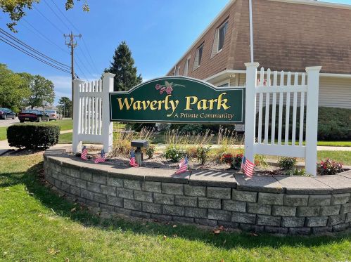 84 Storm Dr, Holtsville, NY 11742-1911