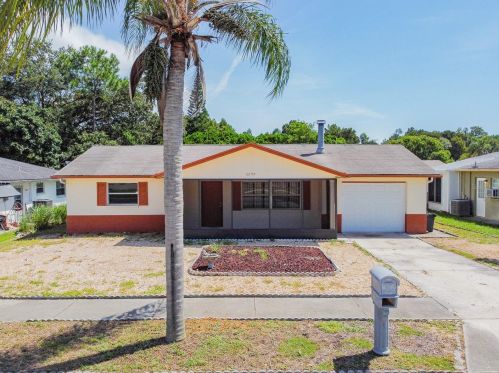 6200 Hopewell Dr, Tarpon Springs, FL 34690-2448
