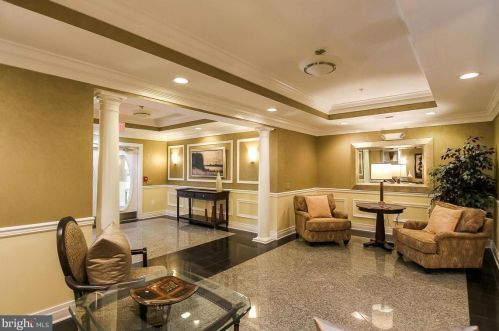 7860 Rolling Woods Ct, Springfield VA  22152-3629 exterior