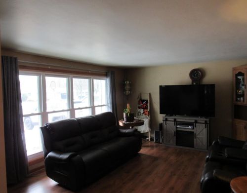 1553 Cormier Rd, Green Bay, WI 54313-5354