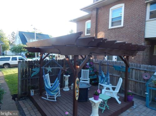 311 Delaware Ave, Lansdale PA 19446-3521 exterior