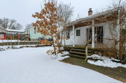 82 Morningside Dr, Bristol, CT 06010-4542
