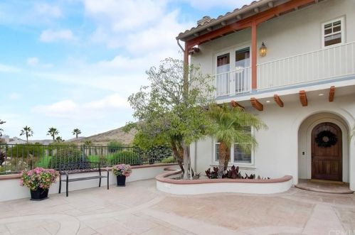 5391 Evening Sky Dr, Simi Valley CA  93063-5744 exterior