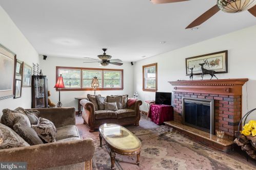 1412 Old Indian Mills Rd, Southampton NJ  08088-9441 exterior