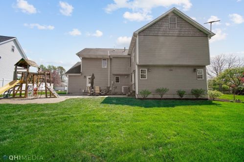 1356 Sugar Creek Ct, Valpo, IN 46385-6130