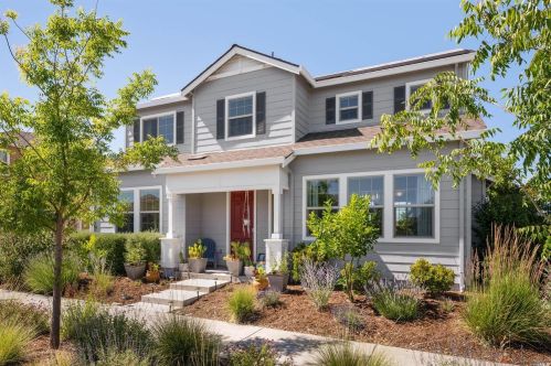 2415 Orleans St, Santa Rosa, CA 95403-7690