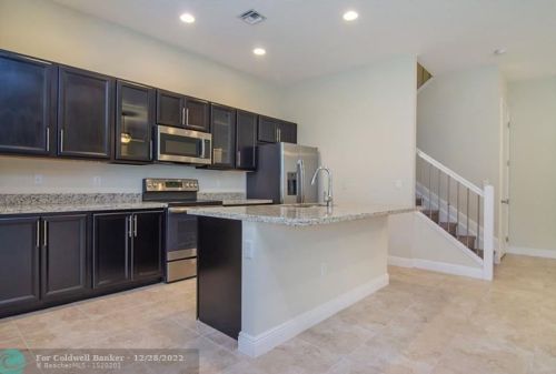 12408 17th Ct, Hollywood FL  33028 exterior