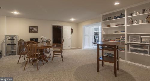 1 Cobalt Ct, Swedesboro NJ  08085-3644 exterior