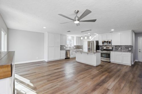 548 Denise Dr, Ripon CA  95366-2808 exterior