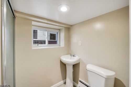 35 Laventhal Ave, Irvington NJ  07111-2841 exterior