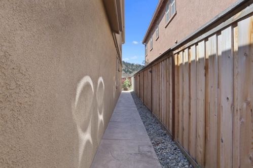 9435 Vintner Cir, Grayson CA  95363-8902 exterior