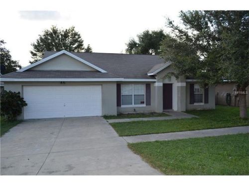 3839 Bayshore Cir, Tavares, FL 32778-9470