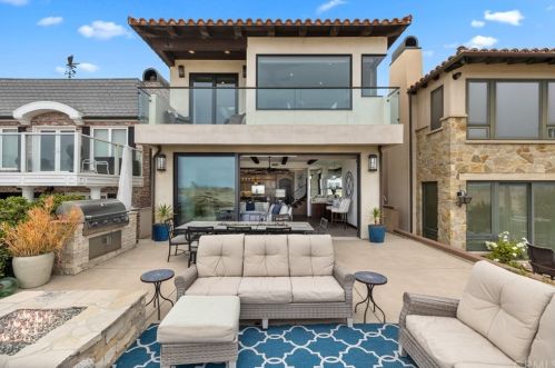 310 Oceanfront, Newport Beach, CA 92661-1240