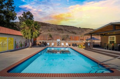 13008 Mapleview St, Lakeside, CA 92040-2510