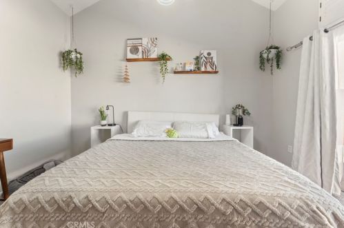 27480 Jon Christian Pl, Temecula CA  92591-6127 exterior