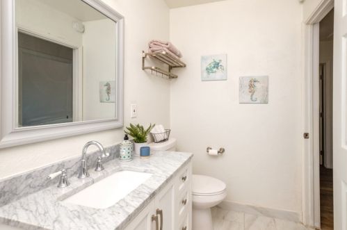 16434 Yucca Ave, Victorville CA  92395-3533 exterior