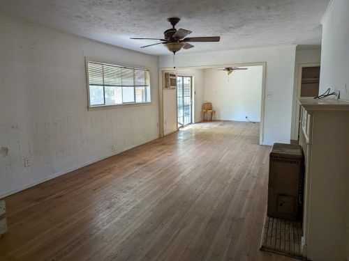 307 Main St, Farmersville TX  75442-0022 exterior