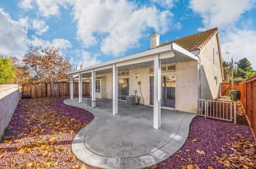 27480 Jon Christian Pl, Temecula CA  92591-6127 exterior