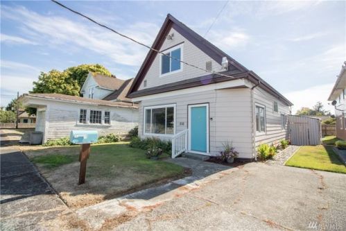 516 L St, Hoquiam, WA 98550-3538