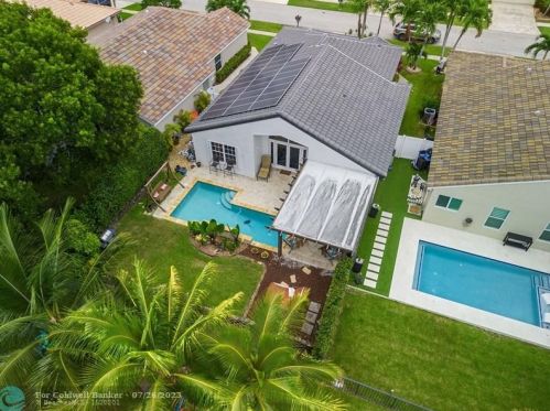 17958 14th St, Hollywood, FL 33029-4906