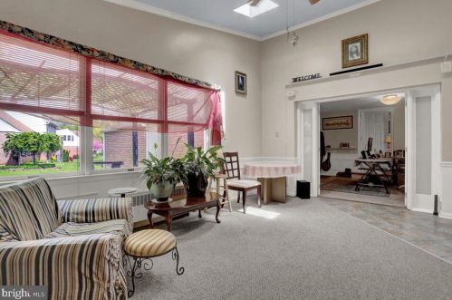 418 Blacklatch Ln, Camp Hill PA  17011-8414 exterior