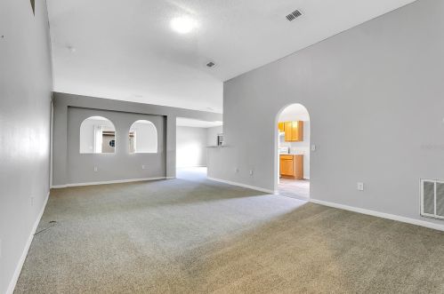 261 Mckay Blvd, Sanford, FL 32771-1517
