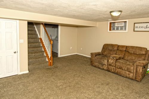 2632 Russell Dr, New Kensington PA  15068-3037 exterior